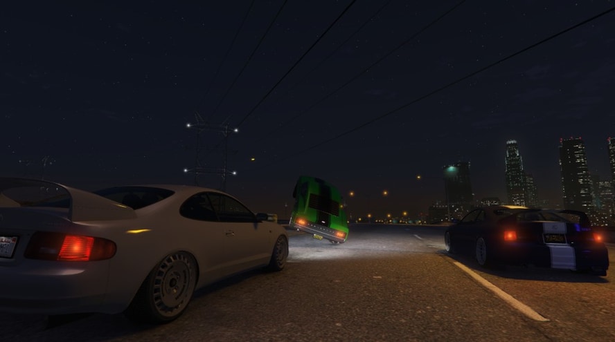 0_0.jpg?downsize=888:*&output-quality=80